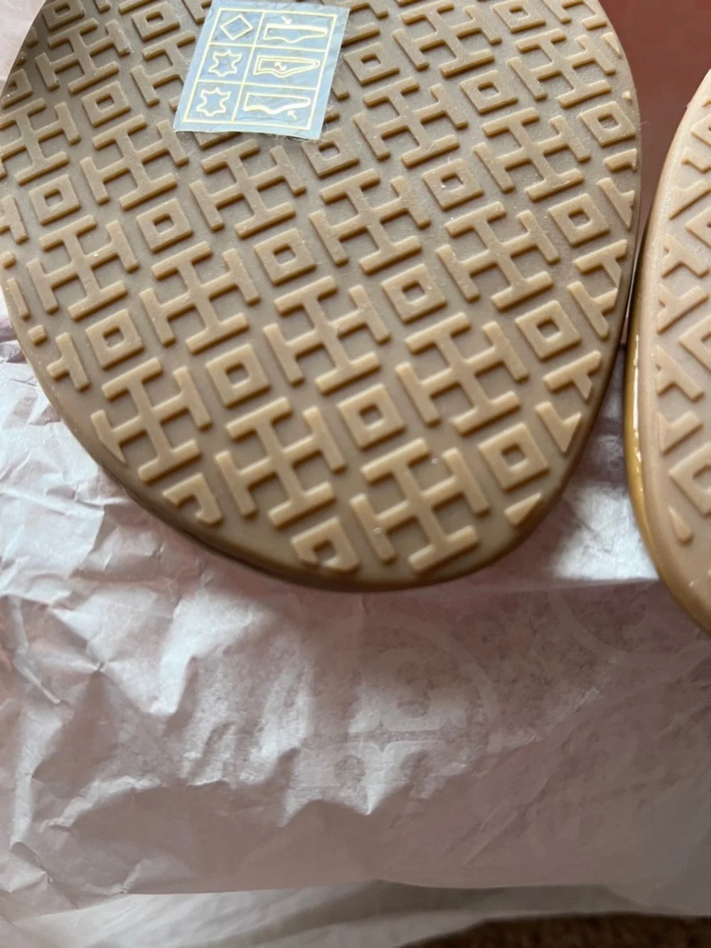 Tory Burch Miller Patent Sandals in Sand NIB - Picture 9 of 13